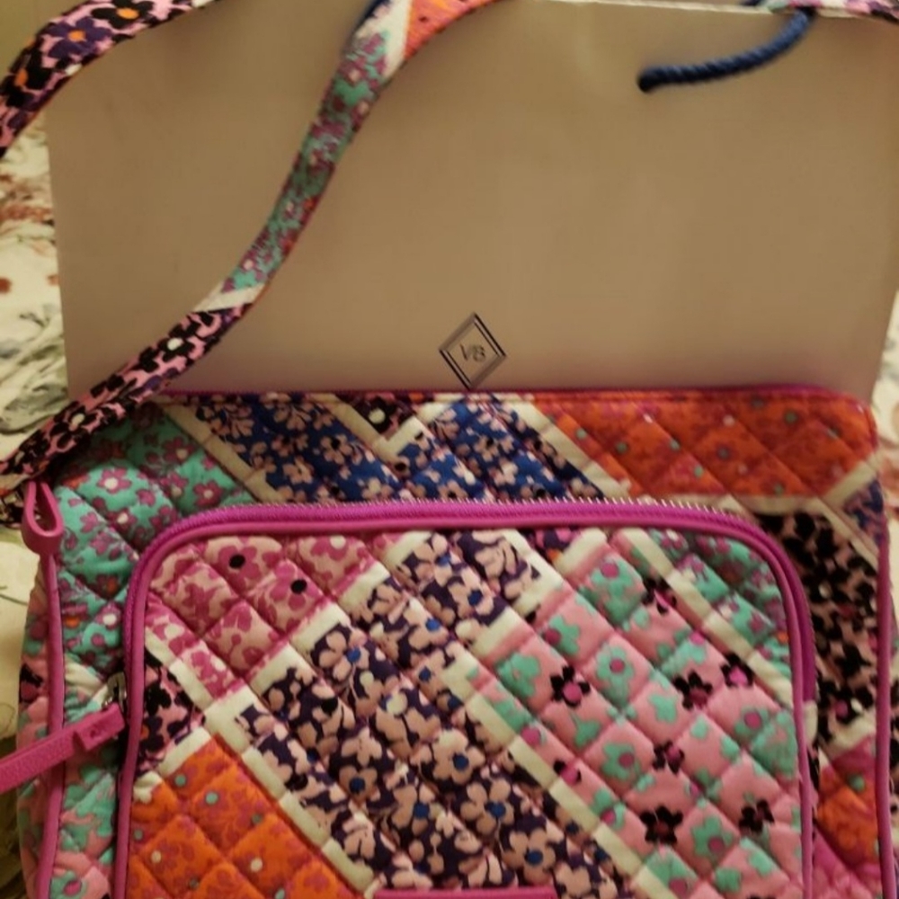 Vera Bradley Brand New. - Picture 7 of 7